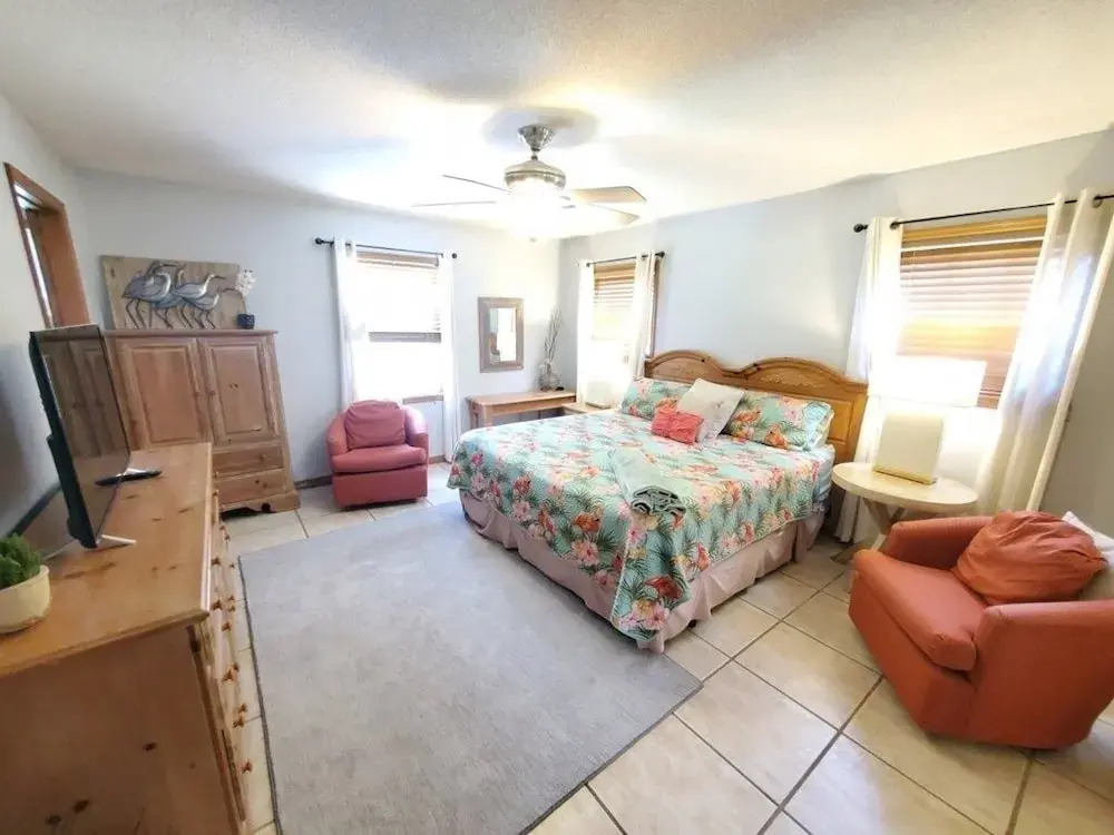 Beach Blossum 3 Bedroom Home