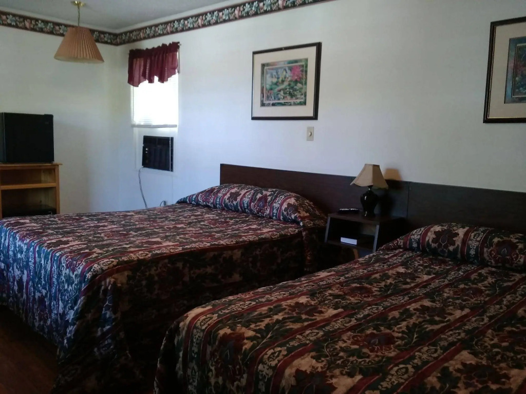 Clarketon Motel - Maggie Valley
