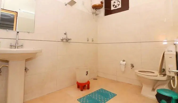 Hotel Ganesha Inn
