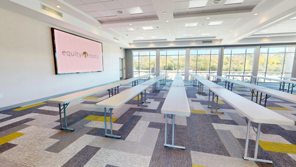 Holiday Inn Express & Suites Chicago Schaumburg by IHG