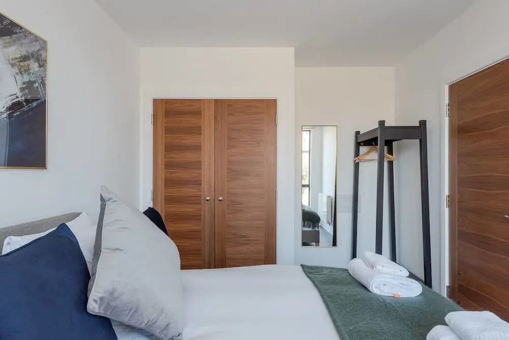 Gorgeous new 1 bed With Private Balcony, Brixton