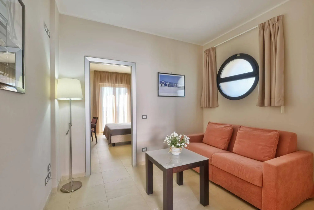 Hotel Mareluna