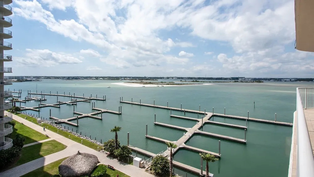 Two Bedroom Waterfront Condo - Unit Crc0601