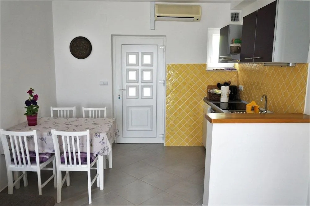 Guest House Međine