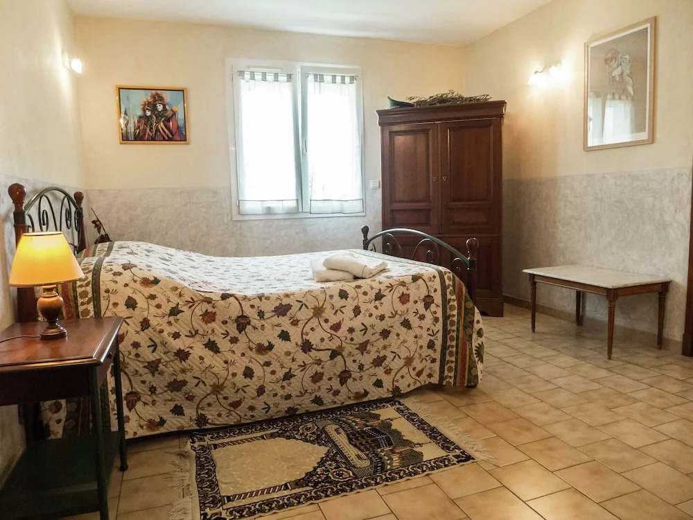 Chic Narbonne Pool Retreat