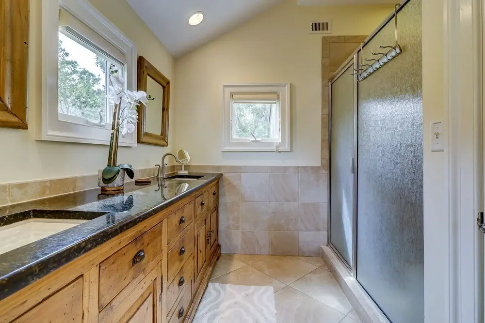 106 Oceanwood