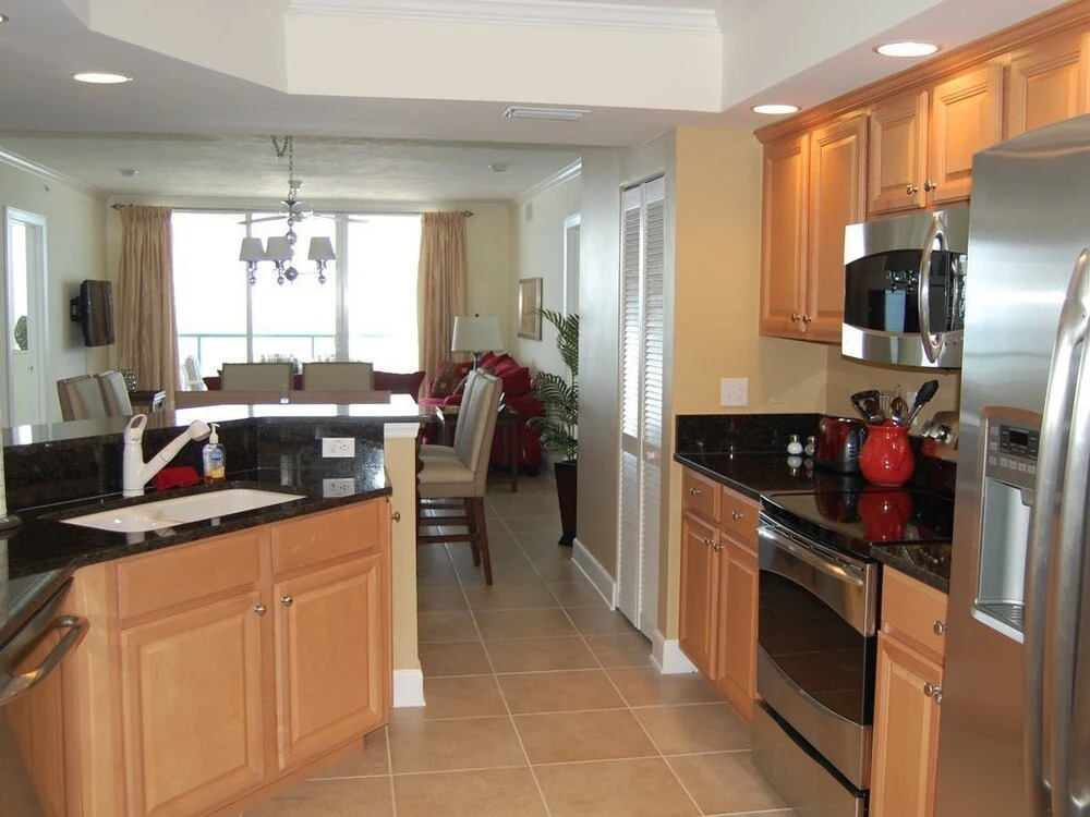 Dimucci TT 606 3 Bedrooms 3 Bathrooms Condo