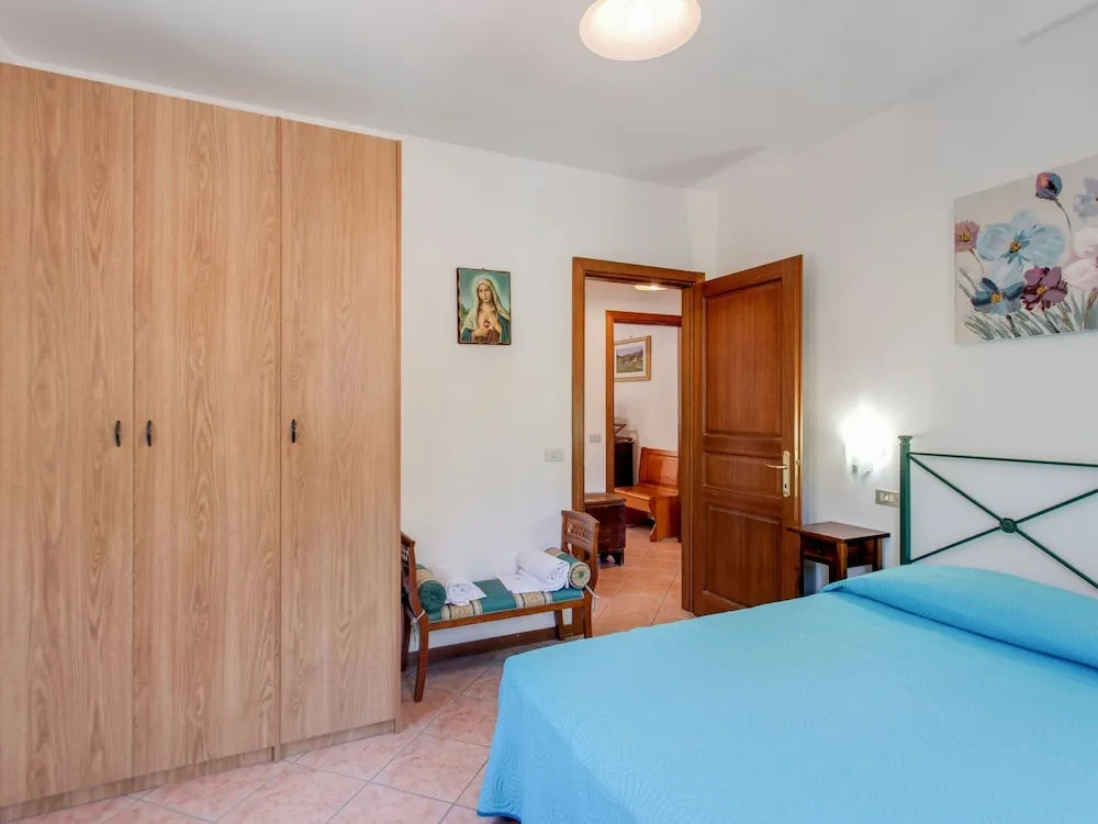 Holiday Home in Assisi with Pool & Nature