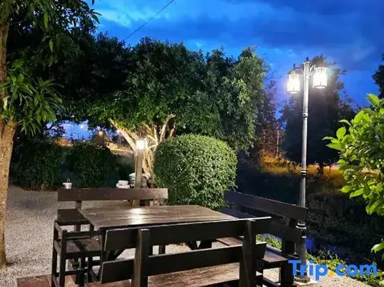 Sanaepatan Home Resort - เสน่ห์ป่าตาล โฮม รีสอร์ต