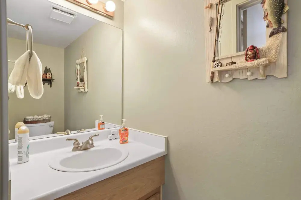 Tahoe Keys Marina View: 3 Bdr, Desirable Community