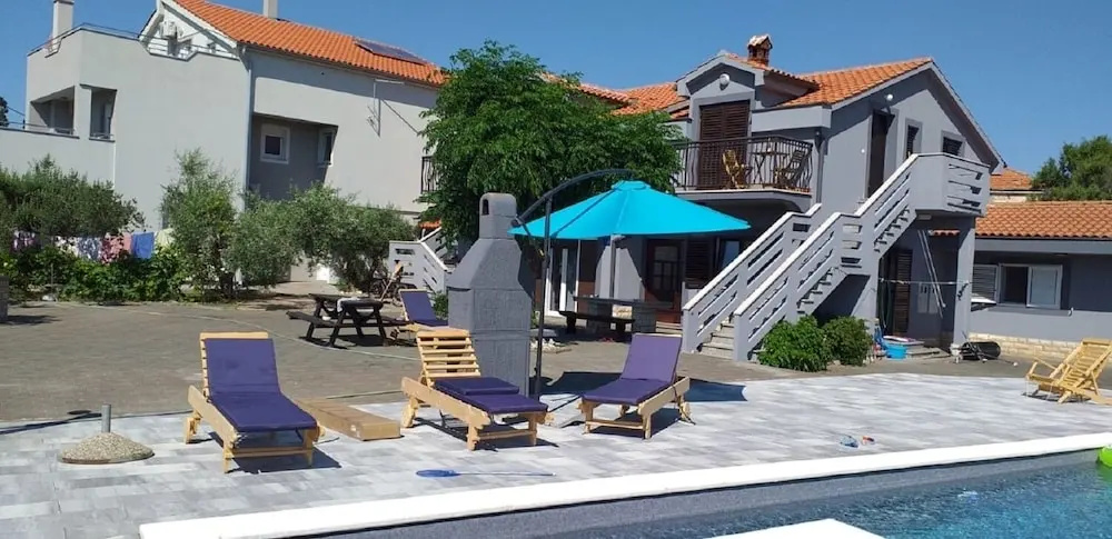Vojni - With Pool - A1 Dvosobni