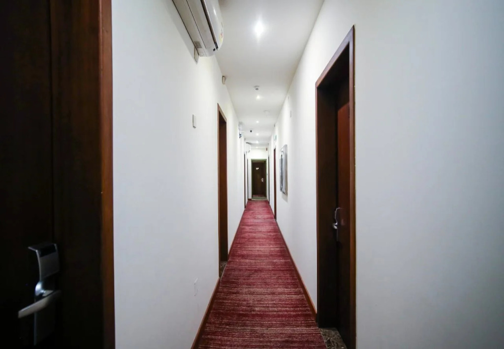 OYO 130 Night Inn Hotel