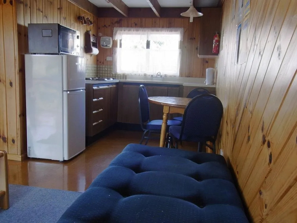 Ossies Motels and Chalets