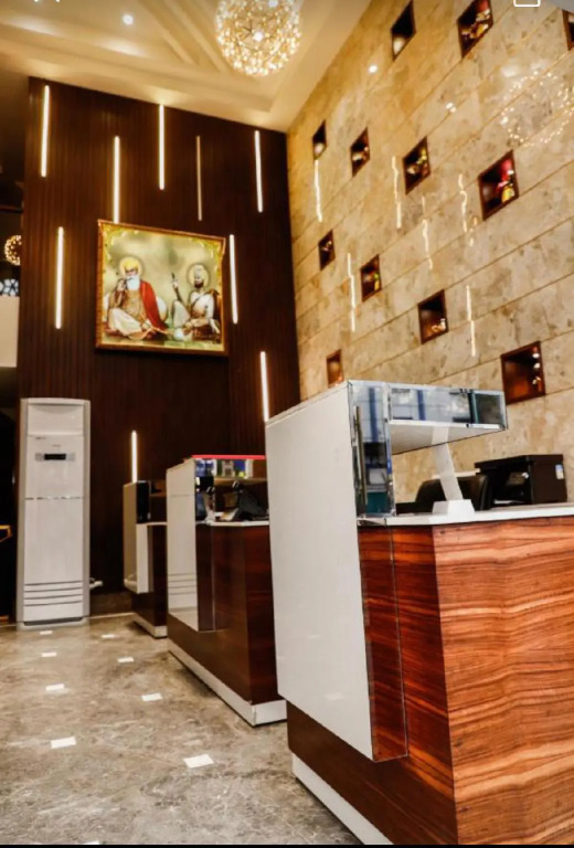Hotel oak plaza New Delhi railways station