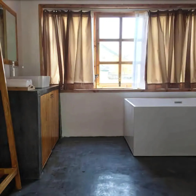 Yiyun Boutique Inn (Tongli Juepin Design)