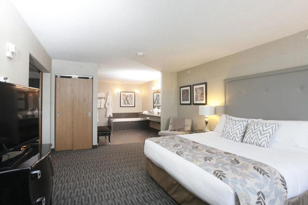 Pomeroy Inn & Suites at Olds College
