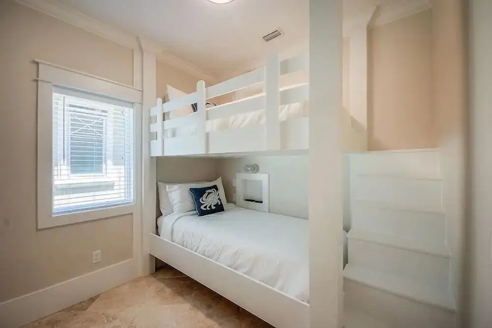 Costa Del Mar 5 Bedroom Holiday Home by Five Star Properties