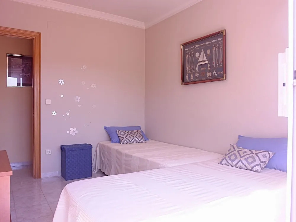 Boutique Holiday Home in Sant Pere Pescador With Garden and Garage