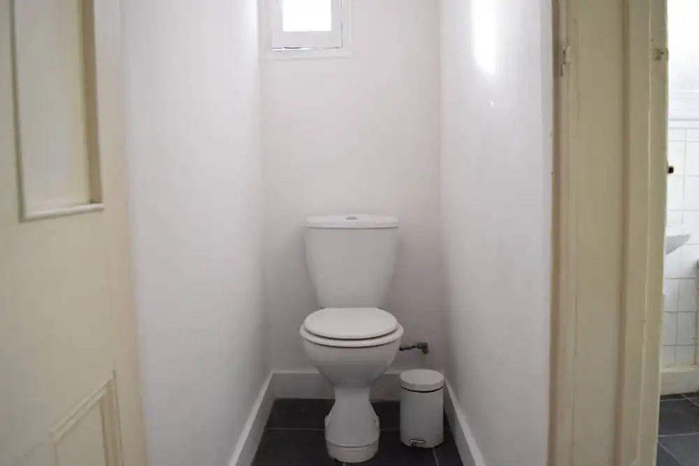 Spacious 4 Bedroom House Close to Tooting Station