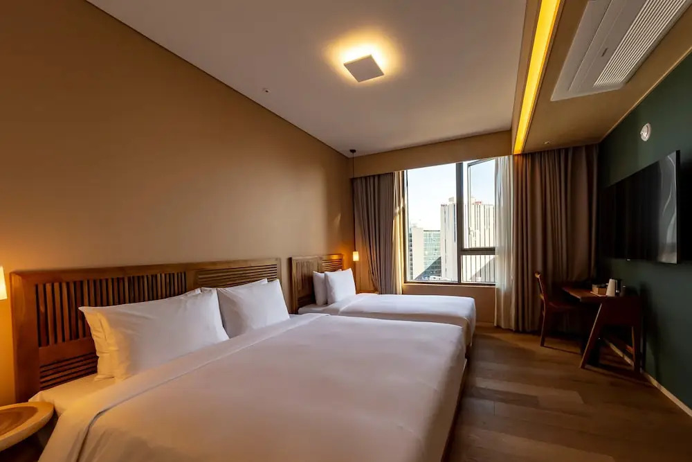 Hound Hotel Haeundae Signature
