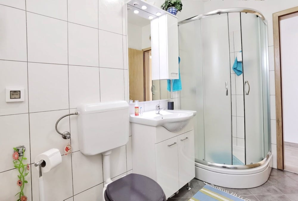 Apartments Adria