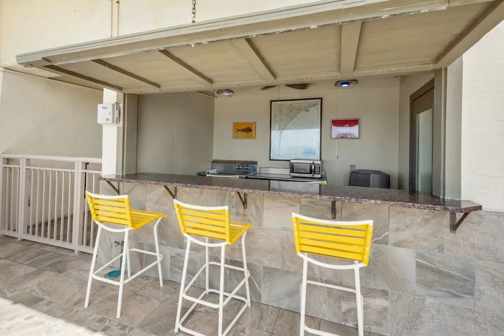 Shoreham Towers 2c 3 Bedroom Condo by RedAwning