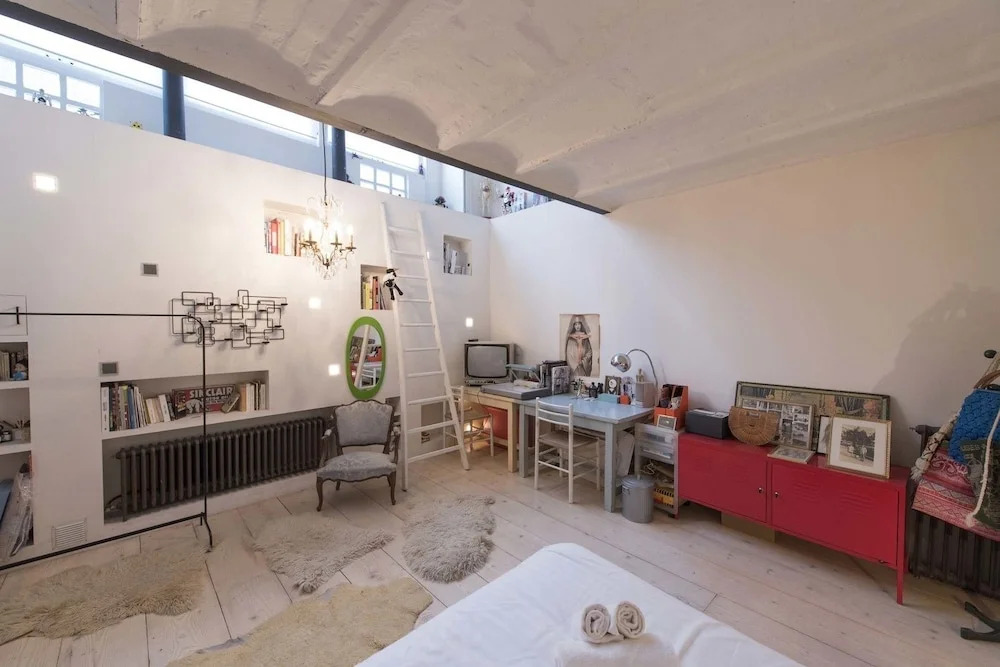 Loft Style Apartment With A Workshop Studio