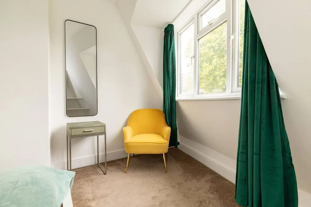 Your Home Away Newly Refurbished 3BR in Wandsworth