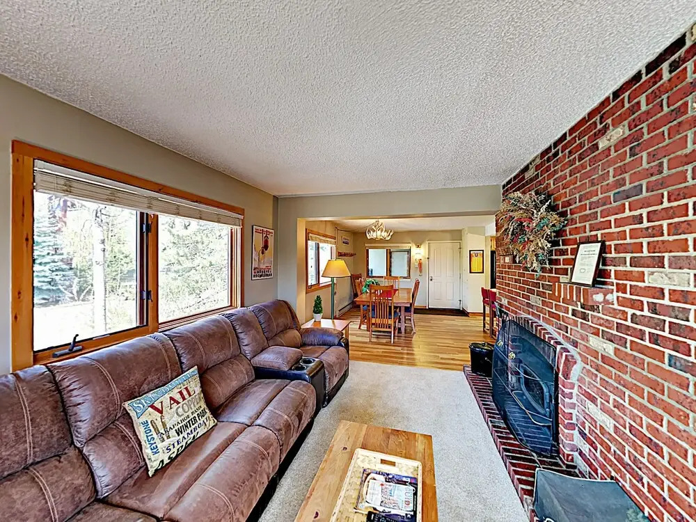 Ski Trail Apartment 2320 by RedAwning