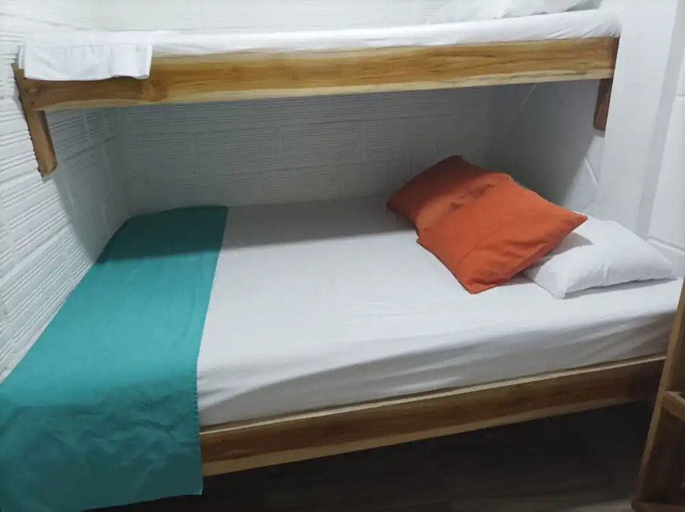 Hostal Catalleya