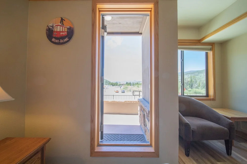 Slopeside 2736