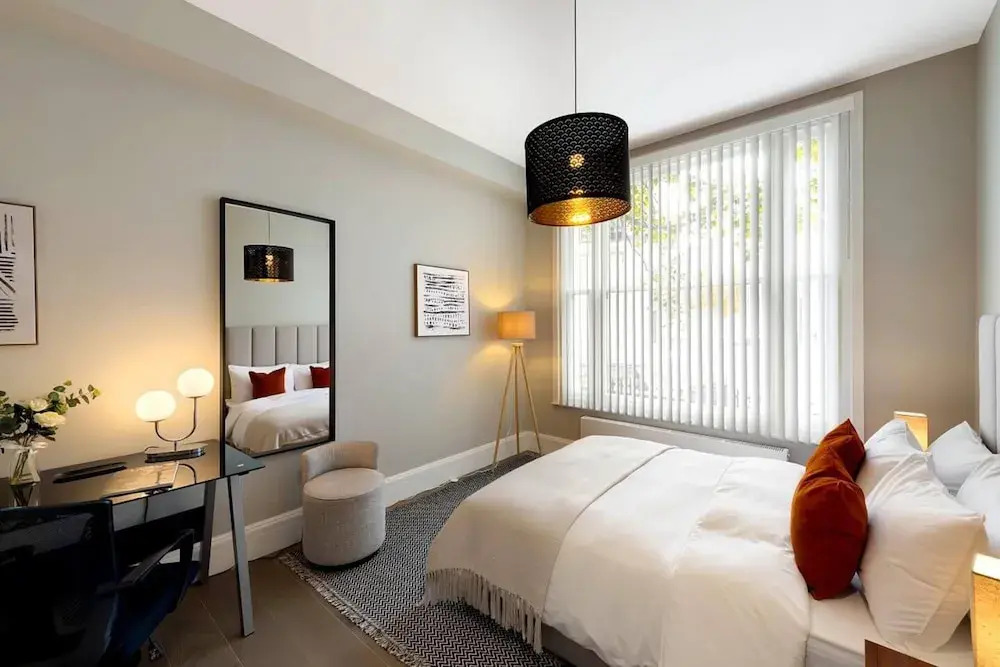 Collingham Road - 2 Bedroom Apartment I