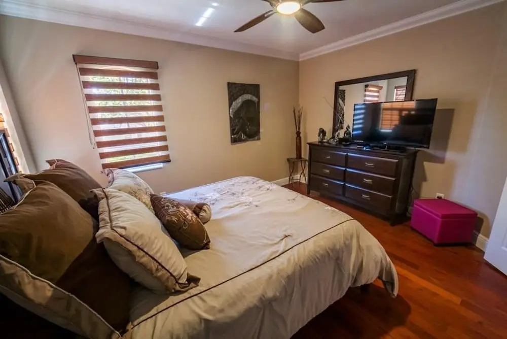 Mallory Paradise Apartment 4 Bedroom