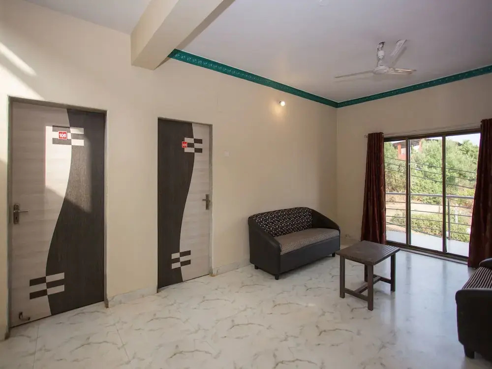 OYO 11944 Rajat Residency