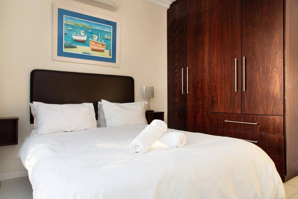Spectacular Beachfront Apartment 3 Bedroom C101 Sea Spray
