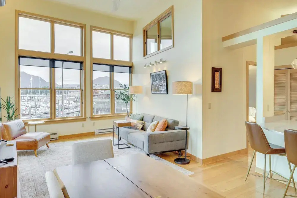 Custom Harborside Loft In the Heart of Ketchikan