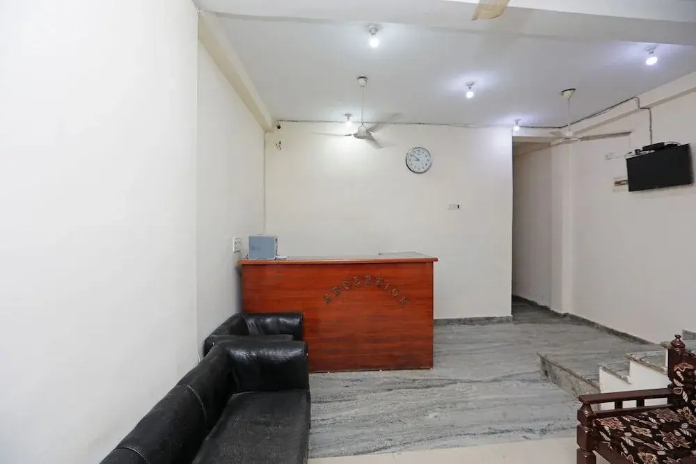 Gulshan Deluxe by OYO Rooms