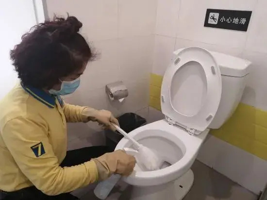 Qingzhu Seven Days Holiday Hotel (Shenyang Development Avenue Subway Station)