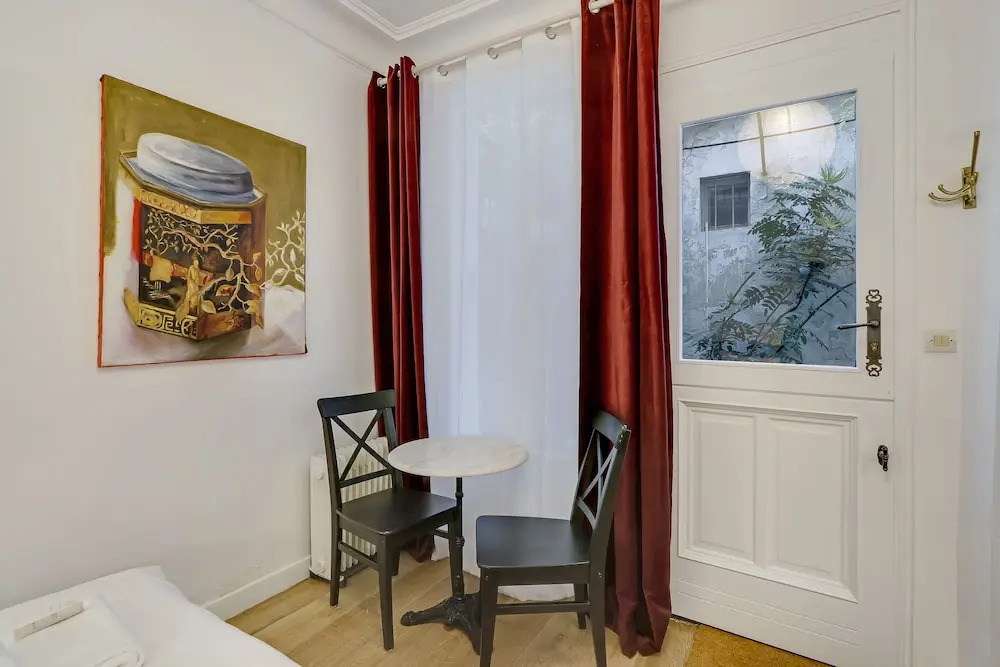 Pick A Flat's Montparnasse Studio