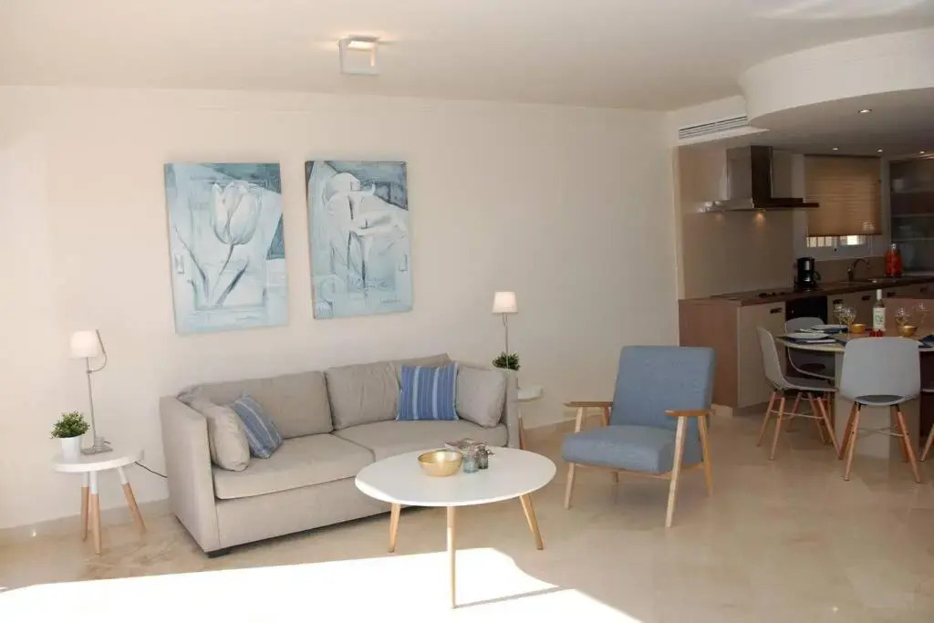 C6 Espectacular y moderno apartamento en primera línea - Estepona - Sinfonia del Mar