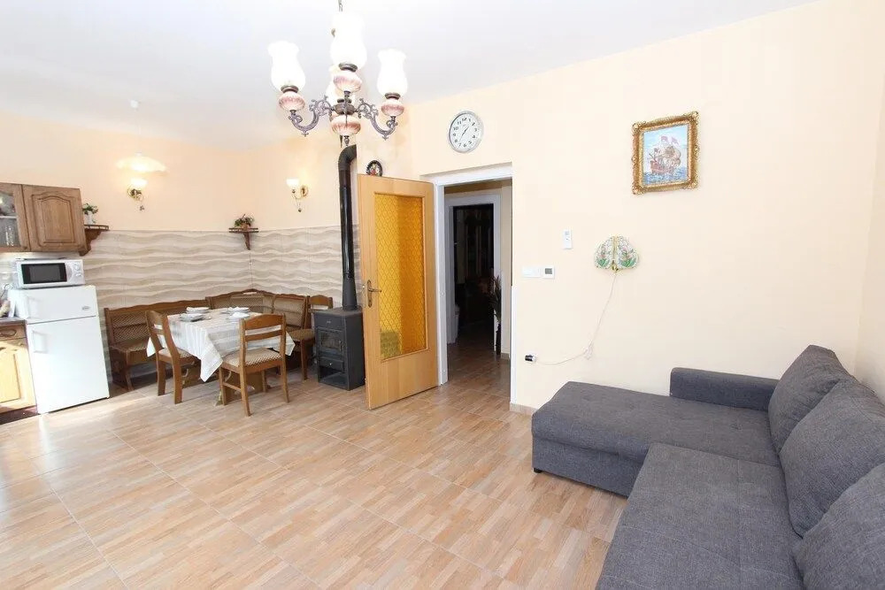Apartment Oto