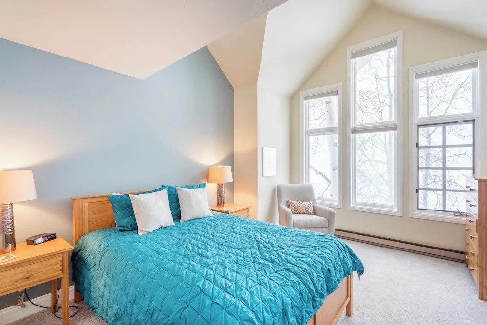 Etta Place Too 113 by Avantstay Close to Town & The Slopes! In Complex w/ Communal Pool & Hot Tub