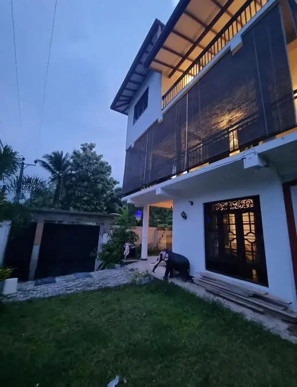 Neenfea residence
