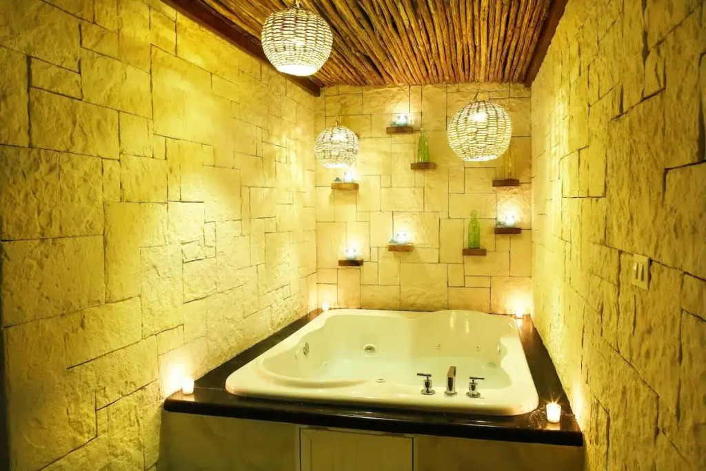 Soho Playa Hotel
