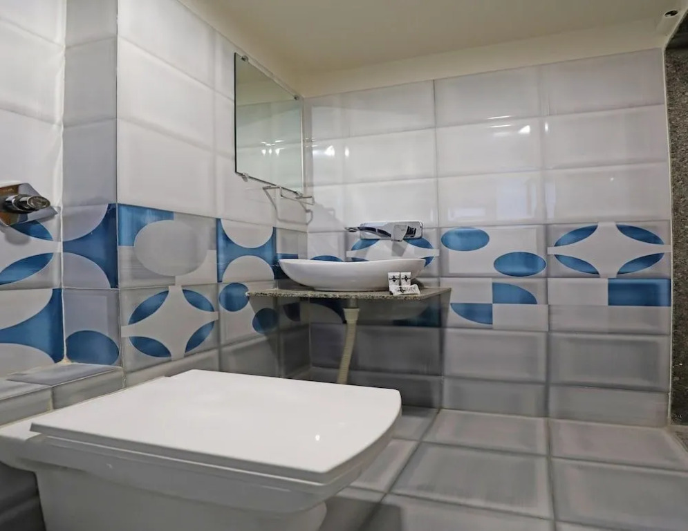 OYO 15981 Hotel Shiv Ganga