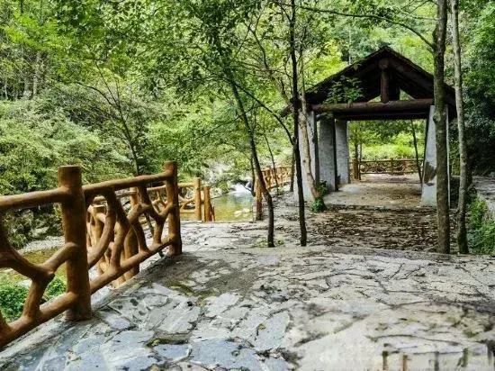 Chunjixia Resort