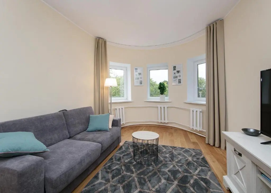 Cozy&Quiet, 5 floor, 800 meters from harbour