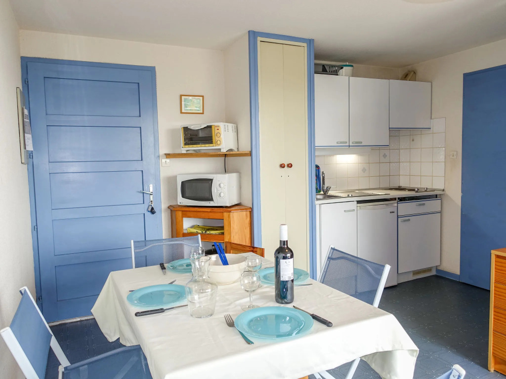 Apartment Gruissan Plage by Interhome
