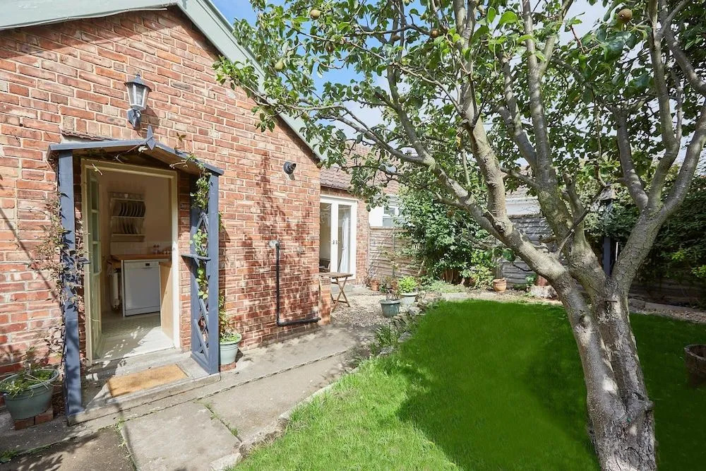 Host & Stay - Princes Road