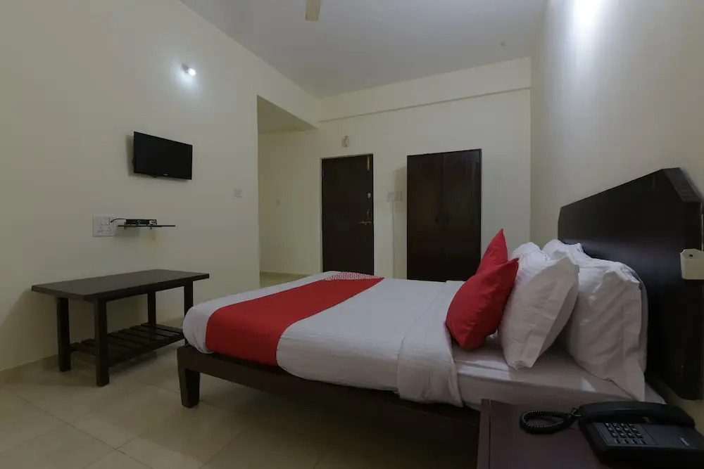 OYO 16945 Om Guest House